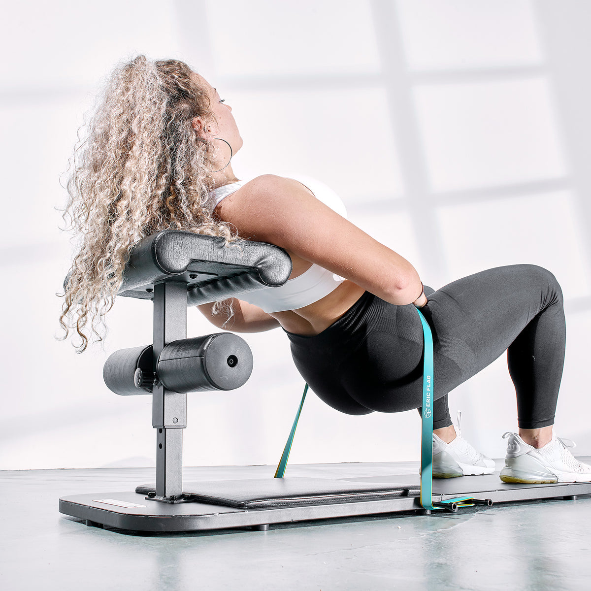 hip trust on weight bench