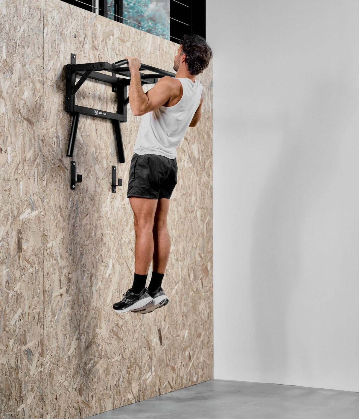 traction sur barre murale
